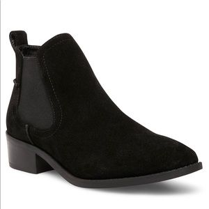 Steve Madden Black Suede Booties